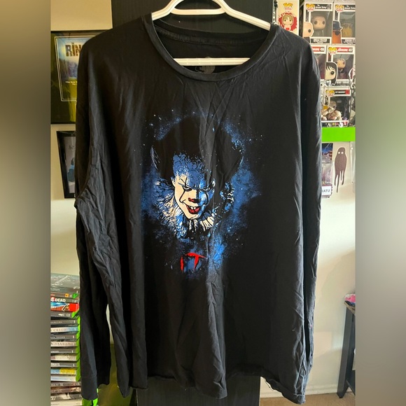 Other - 3/10$ IT Horror Shirt Mens (some damage)